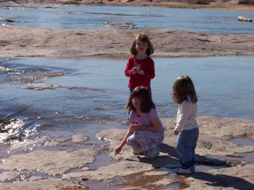 Kathryn, Emily and Megan at the Kingsland Slab