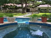 El Lago Vista on the Sabinal River in Texas