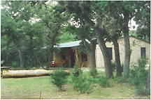 Frio River Cabins: 2-bedroom cabin (sleeps 10)