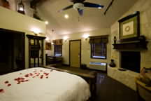North Texas Jellystone Park 1-bedroom cabin