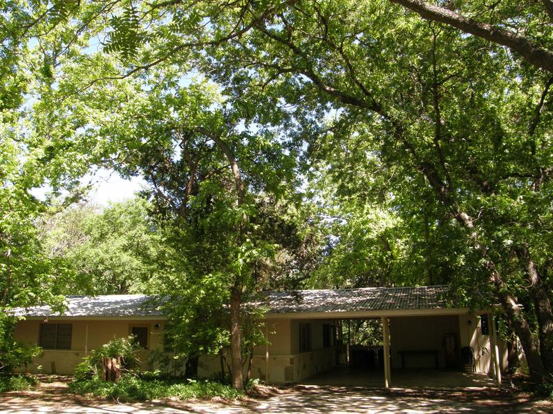 Frio River Cabins: River Terrace House